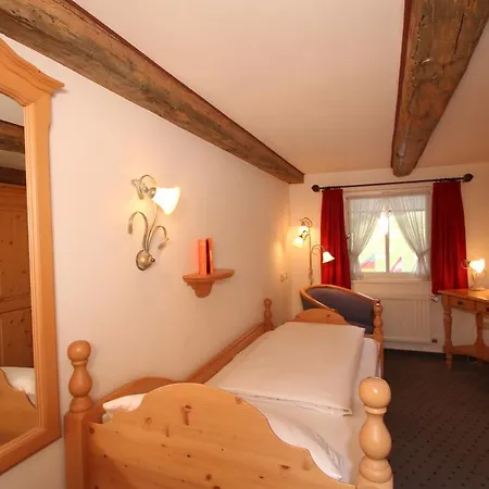 Landgasthof Adler Otel Altenrond