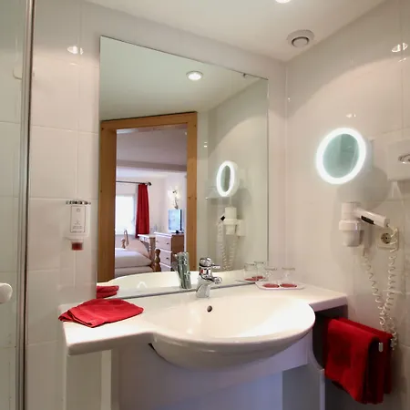 Landgasthof Adler Otel