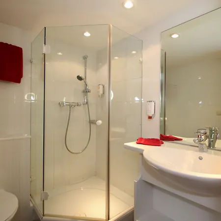 Landgasthof Adler Otel Altenrond