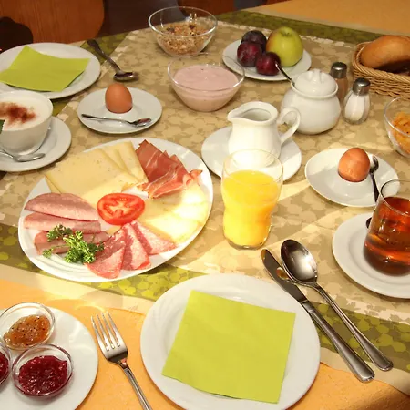 Landgasthof Adler Otel